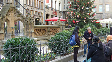 Der Heinzelmännchenbrunnen in Köln